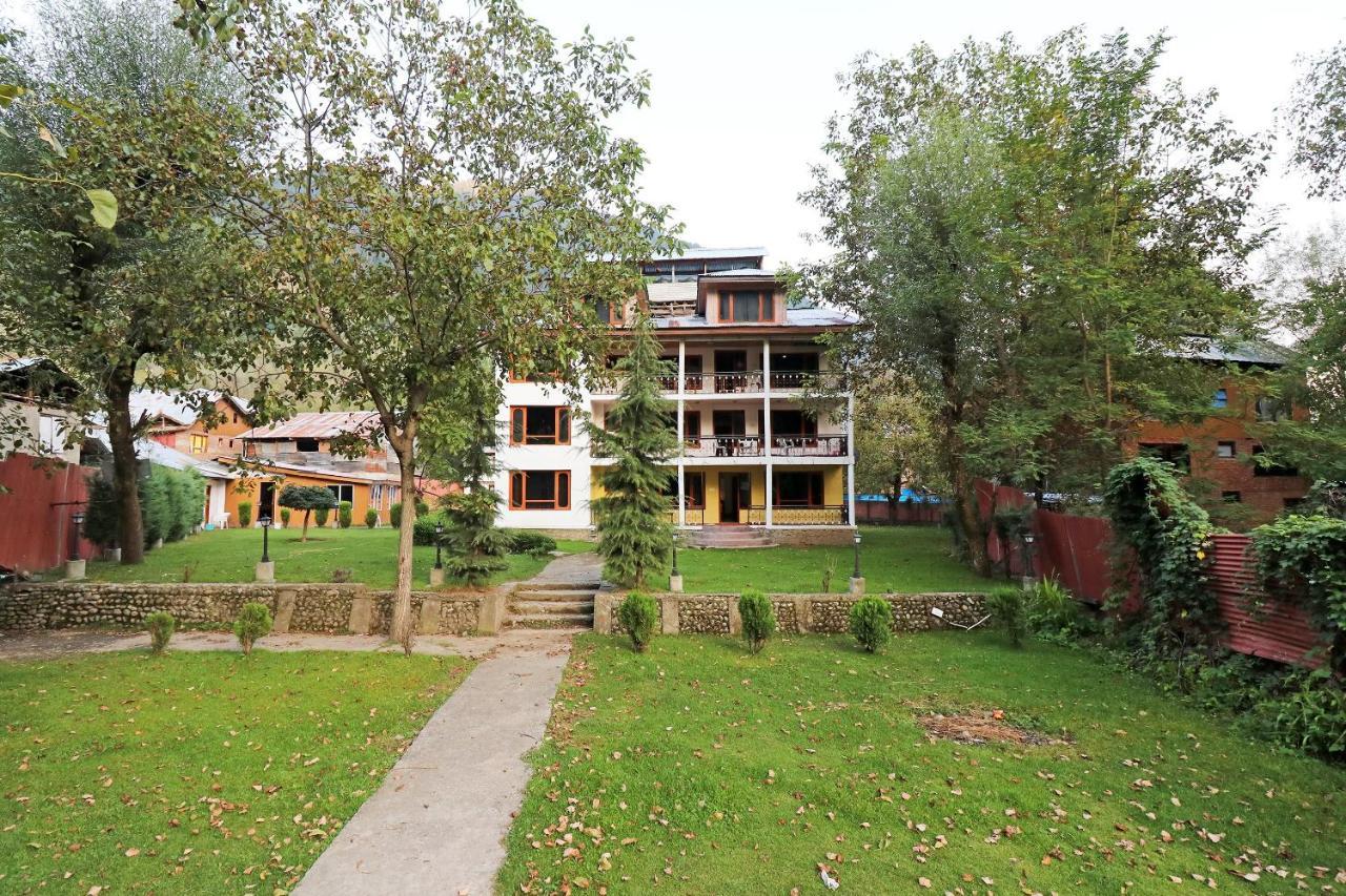 Oyo 18416 Hotel Park Palace Pahalgām Exterior foto